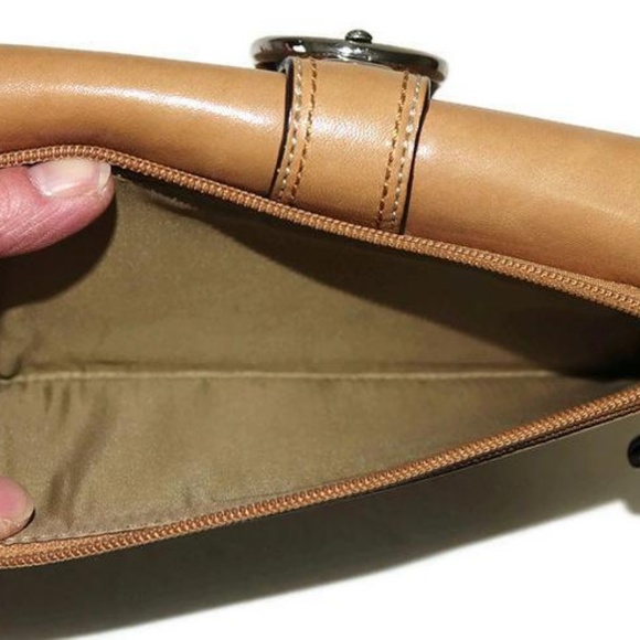 Coach Soho Wallet & Checkbook Cover Tan Leather - Picture 4 of 8